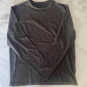 Robert Barakett Tempest Crew. Size Large. Gray. Long sleeve crew neck shirt.